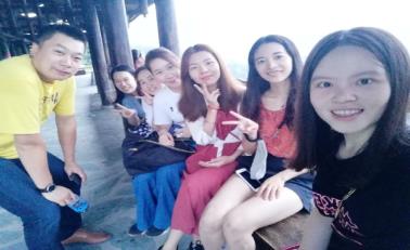 團(tuán)隊(duì)風(fēng)采